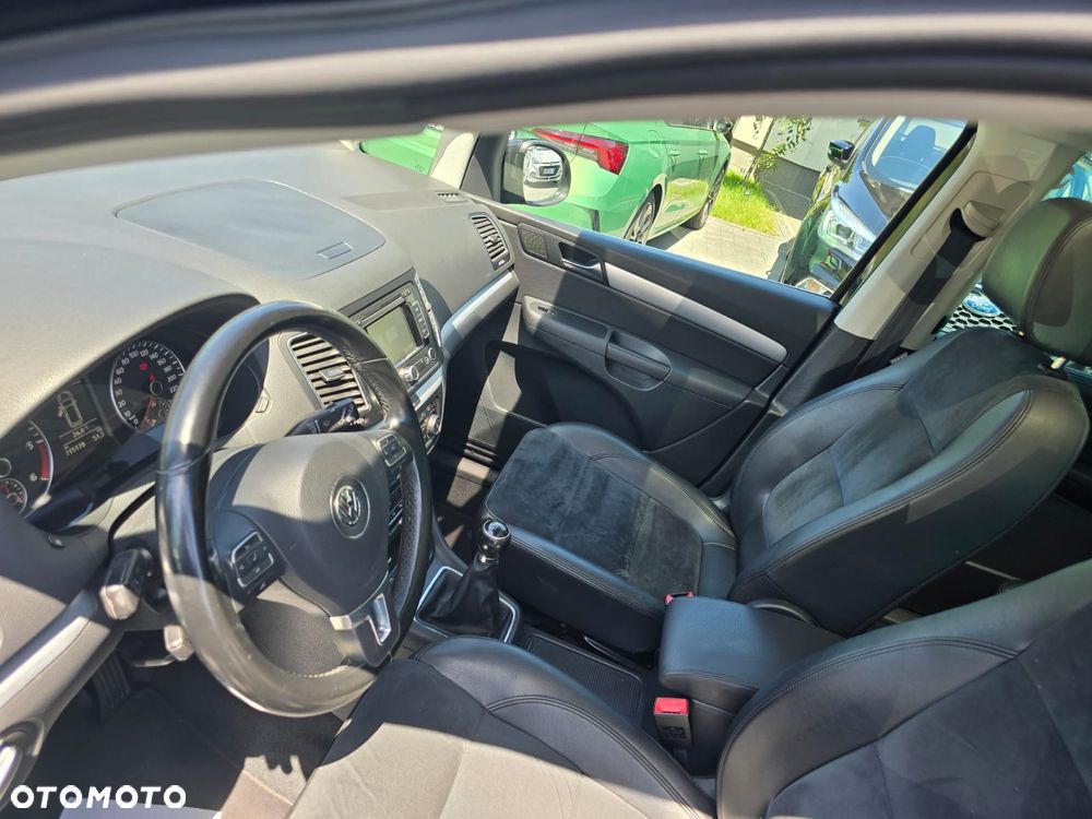 Volkswagen Sharan 2.0 TDI BlueMotion Technology Highline - 12