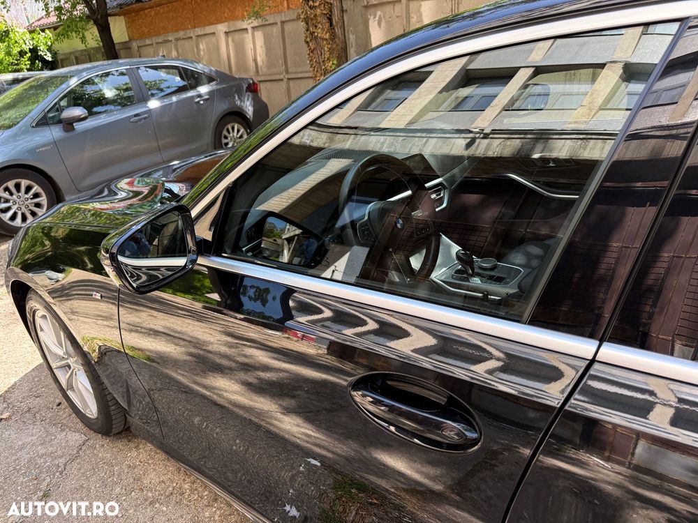 BMW Seria 3 330i xDrive AT - 8