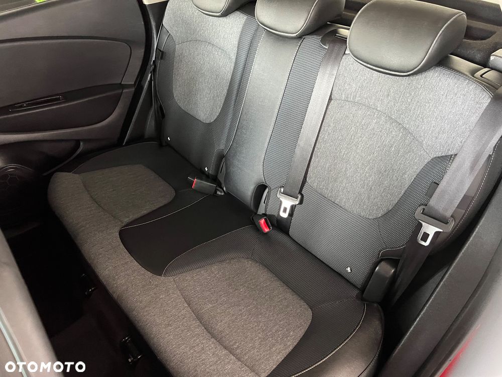 Renault Captur - 23
