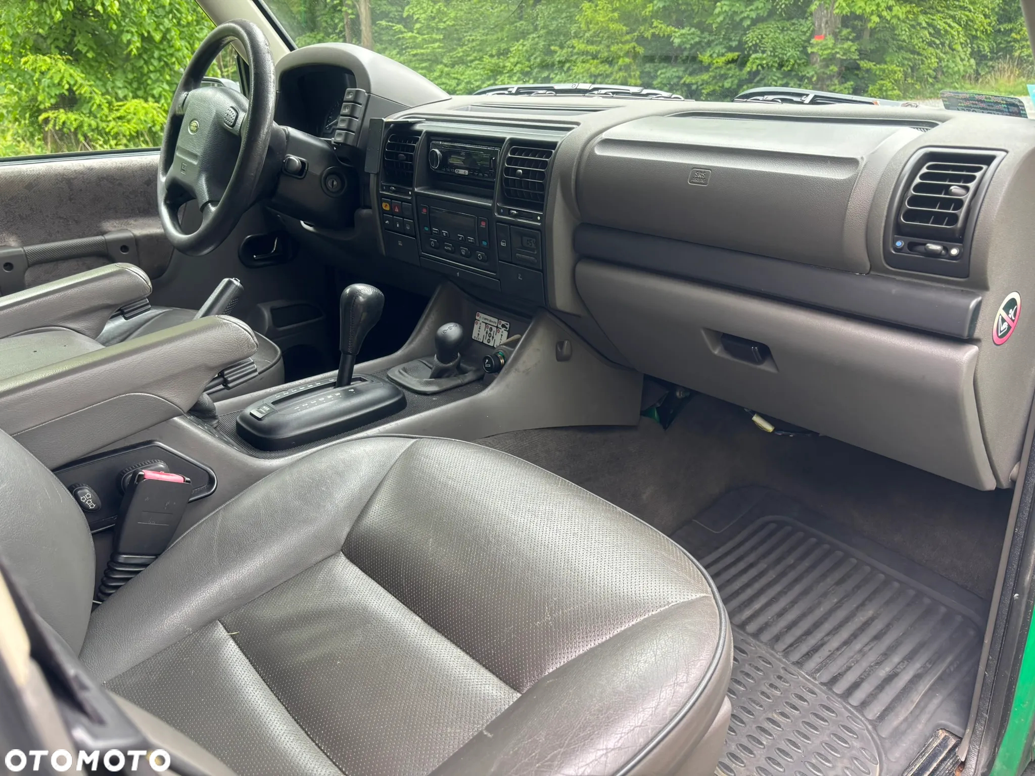 Land Rover Discovery - 16