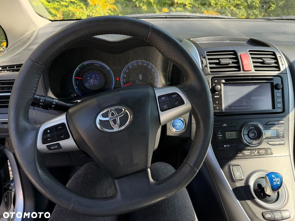 Toyota Auris 1.8 HSD Luna - 39
