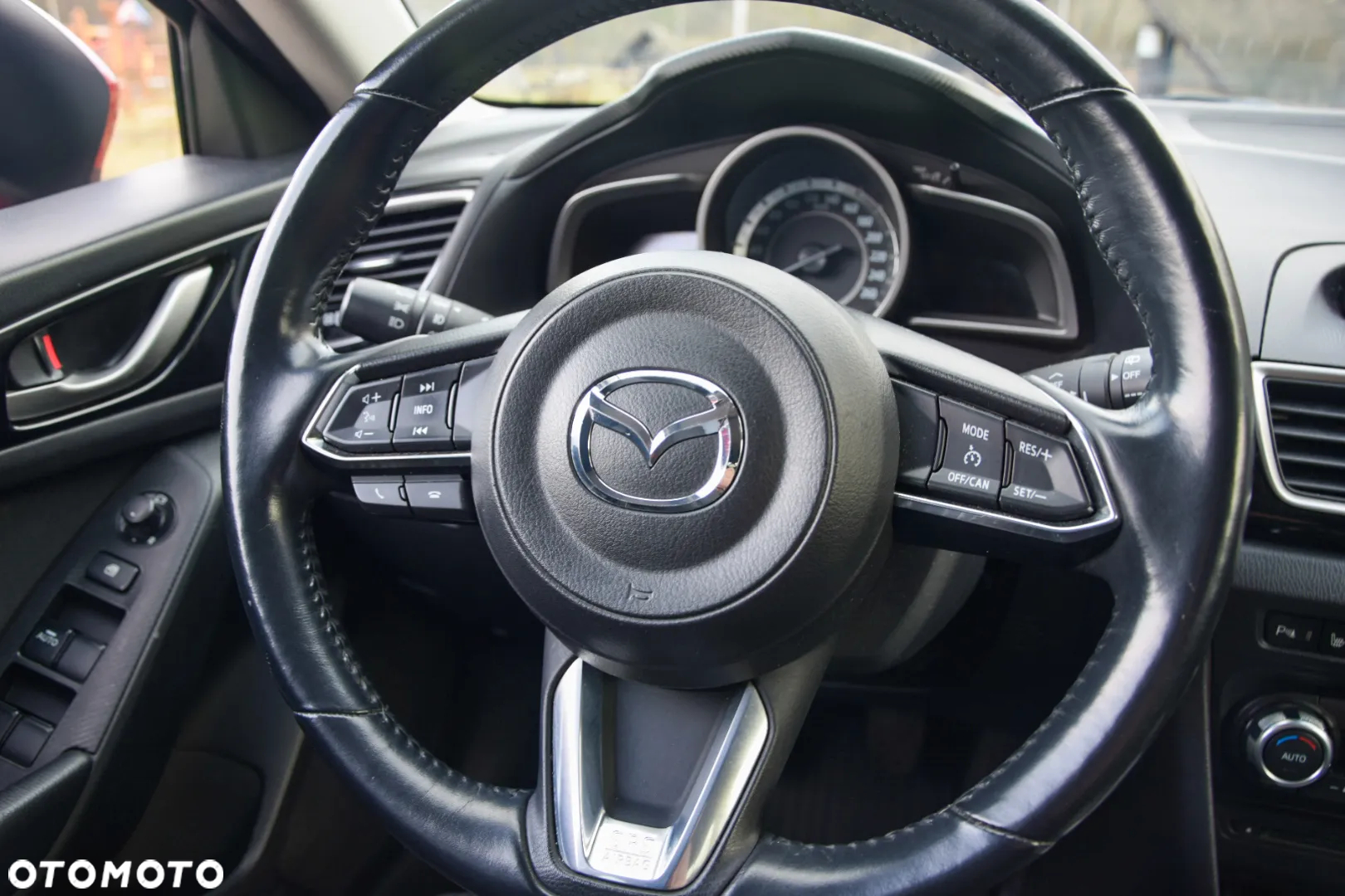 Mazda 3 - 15
