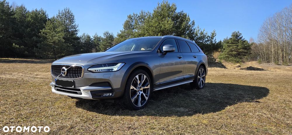 Volvo V90 D5 SCR AWD Momentum Pro - 1