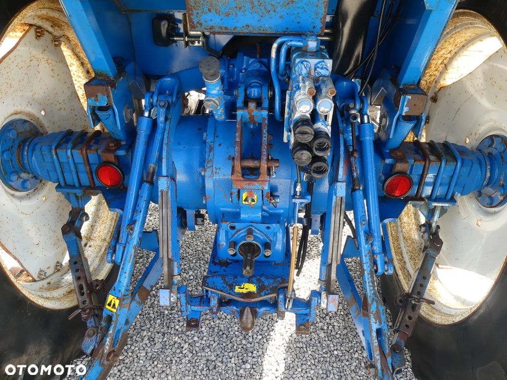 Ford 4610 4X4 - 20