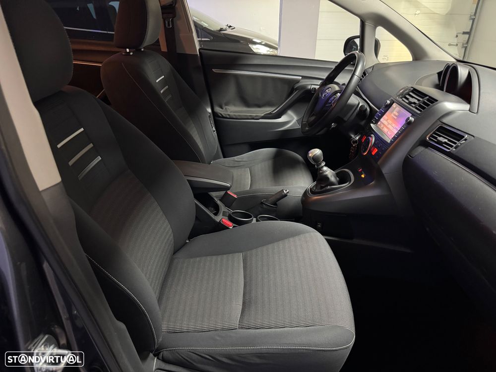 Toyota Verso 1.6 D-4D Exclusive - 21