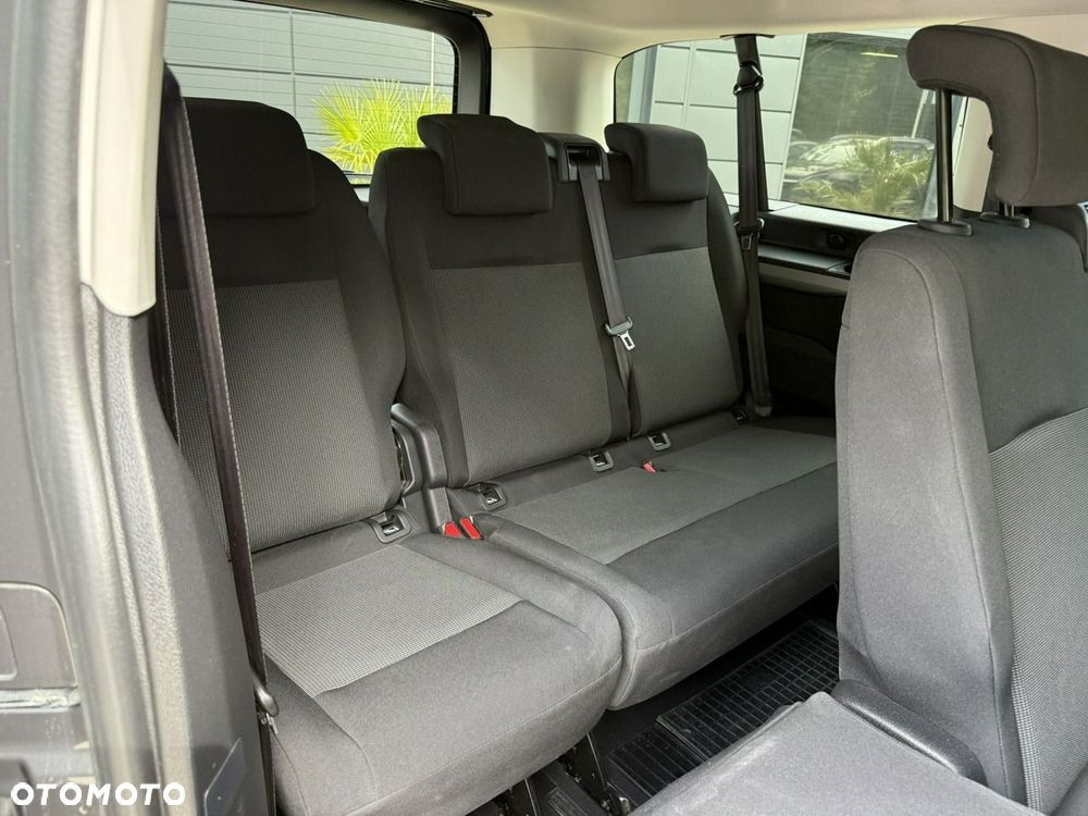 Peugeot Traveller - 27
