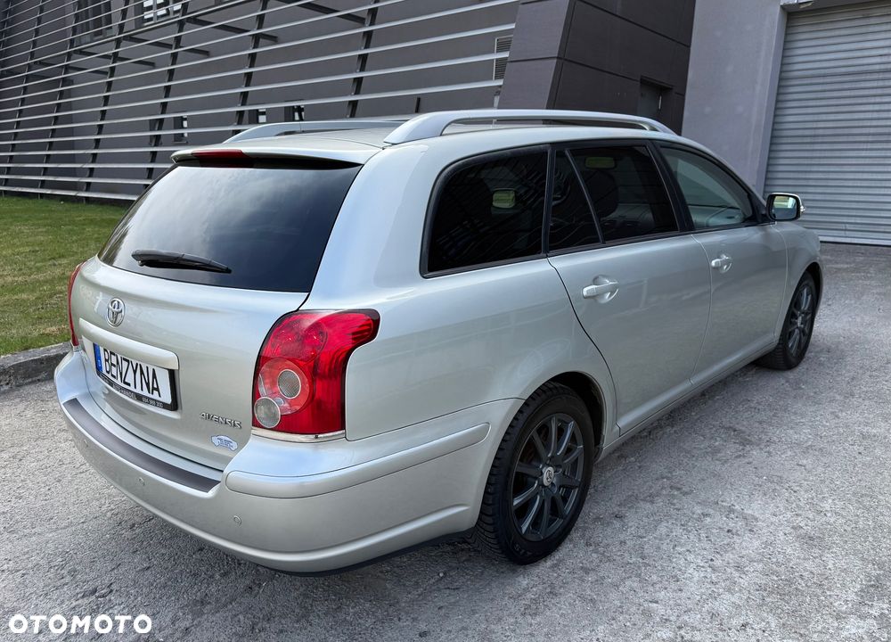 Toyota Avensis 1.8 VVT-i Combi - 6