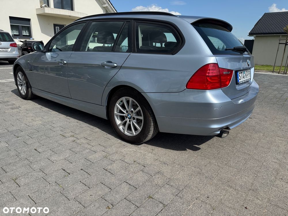 BMW Seria 3 318d DPF Edition Lifestyle - 13