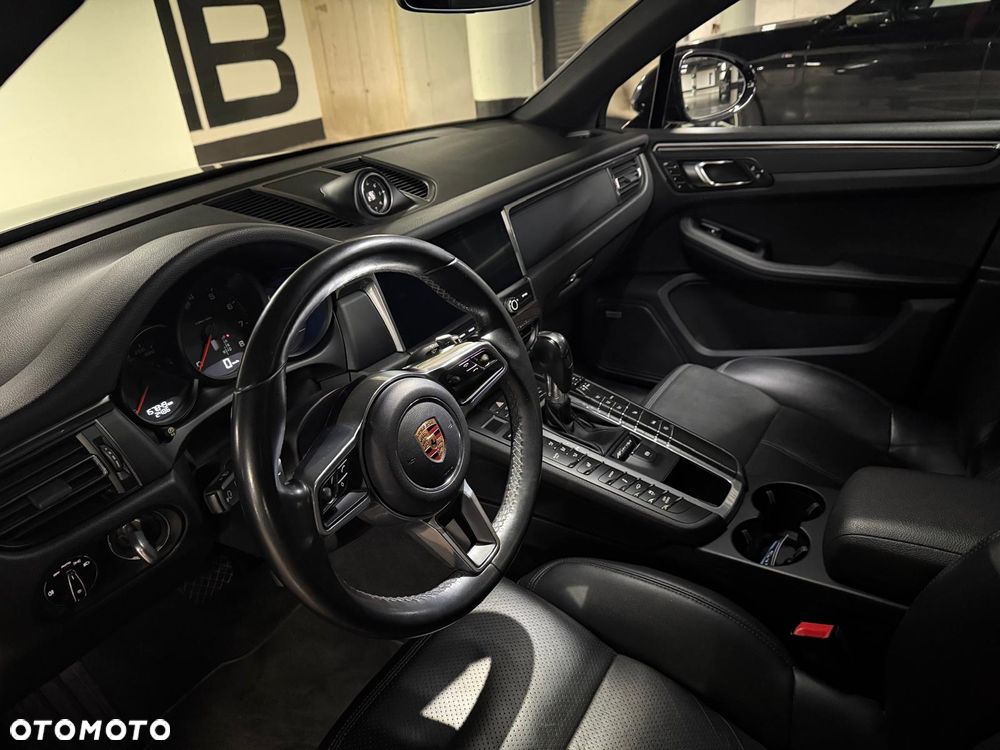 Porsche Macan Standard - 10