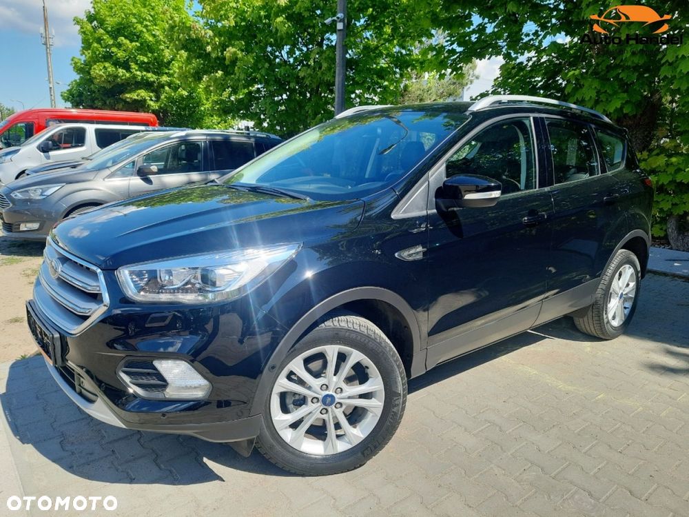 Ford Kuga 1.5 EcoBoost 2x4 Titanium - 3