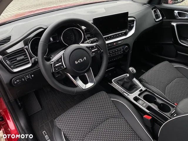 Kia Ceed 1.5 T-GDI Tribute - 9