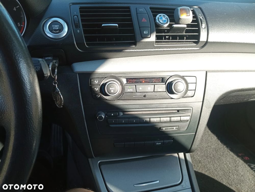 BMW Seria 1 - 15