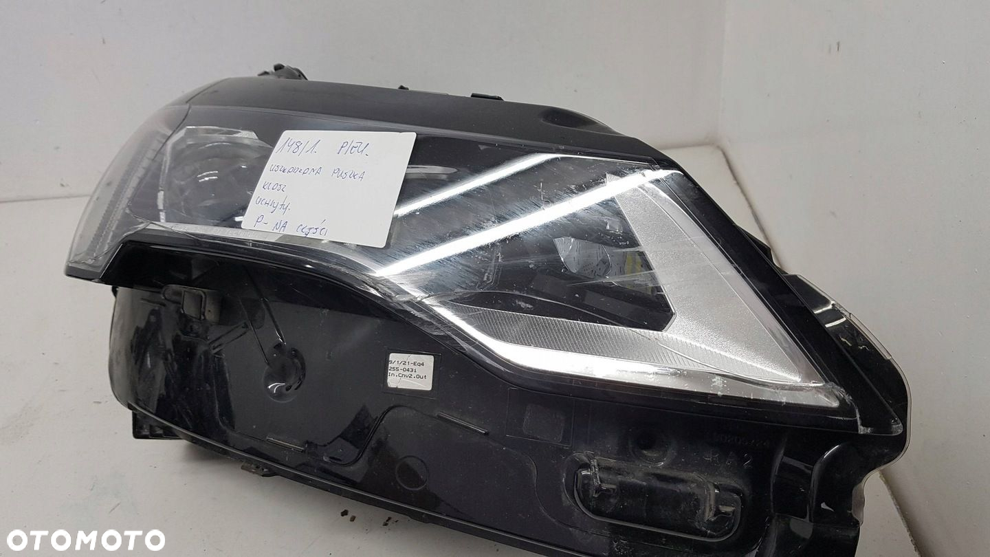 PEUGEOT 3008 5008 II LAMPA PRAWY PRZÓD EU - 2