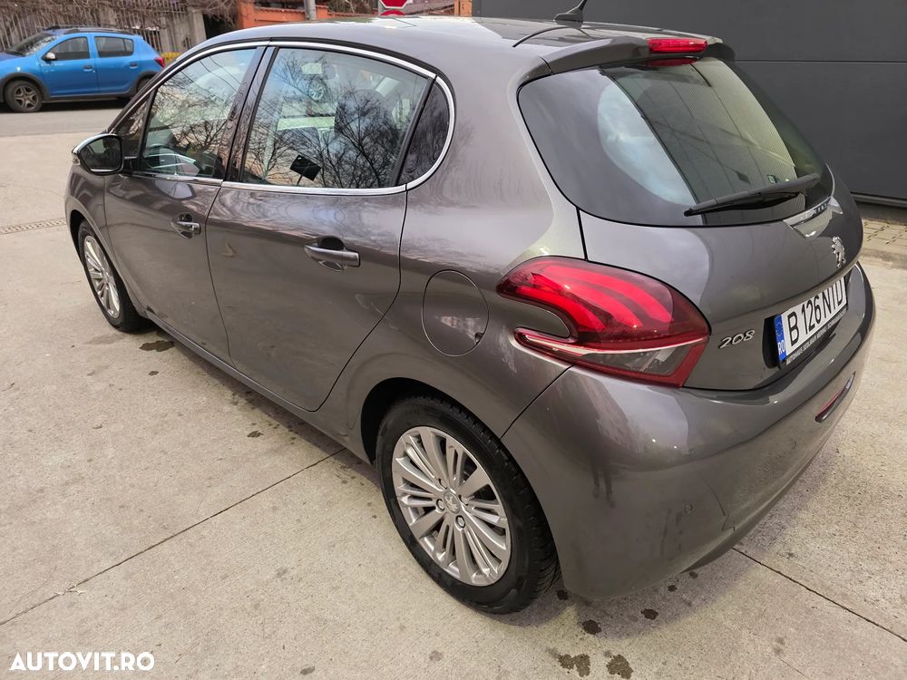 Peugeot 208 1.2 L PureTech Turbo Allure Aut. - 3