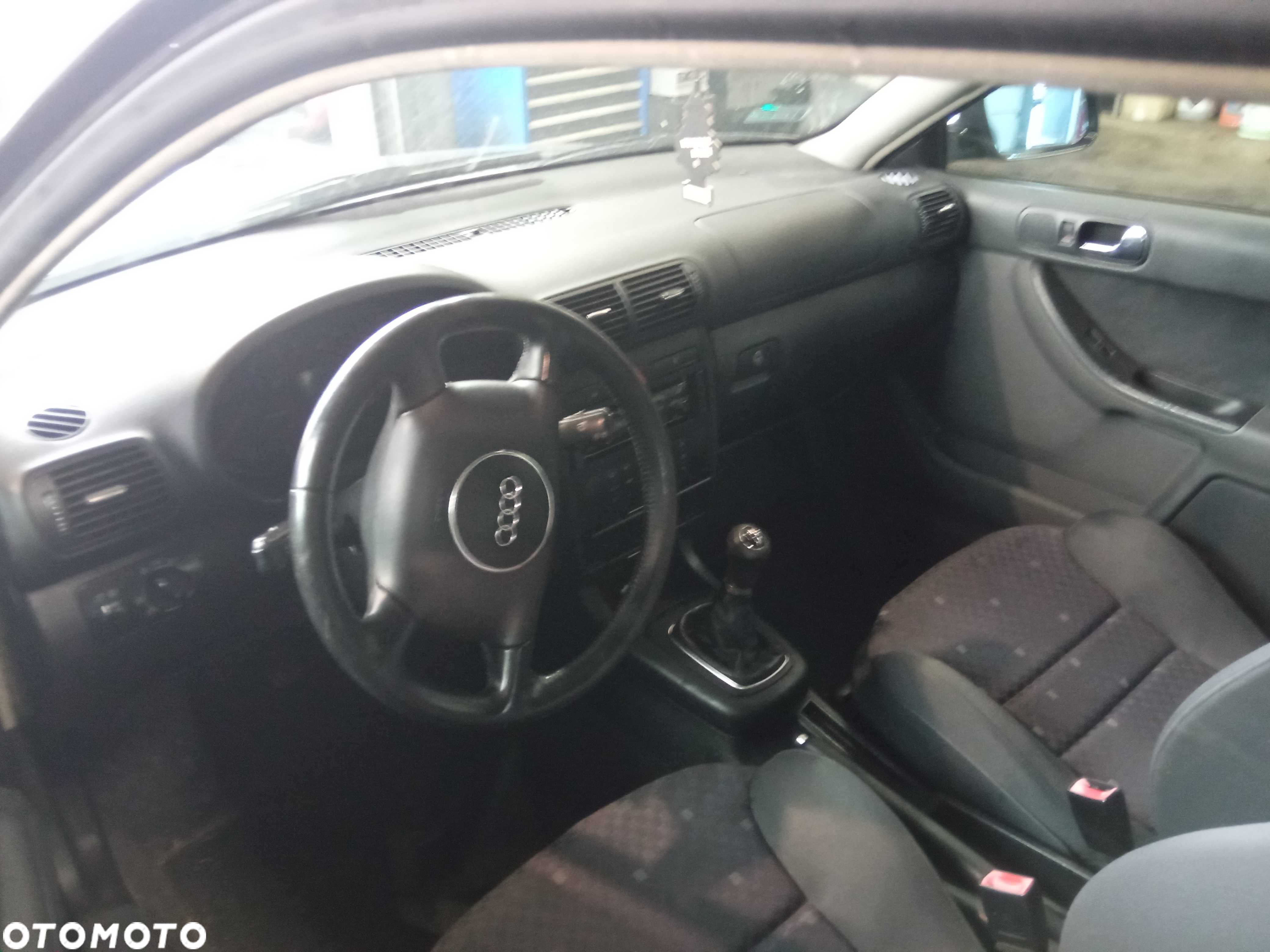 Audi A3 8L 1.6 8V *na części* - 3