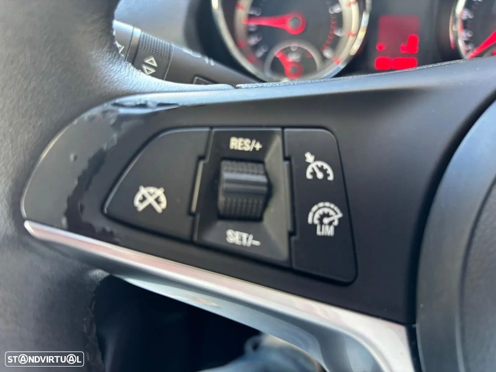 Opel Adam 1.0 T Glam - 25