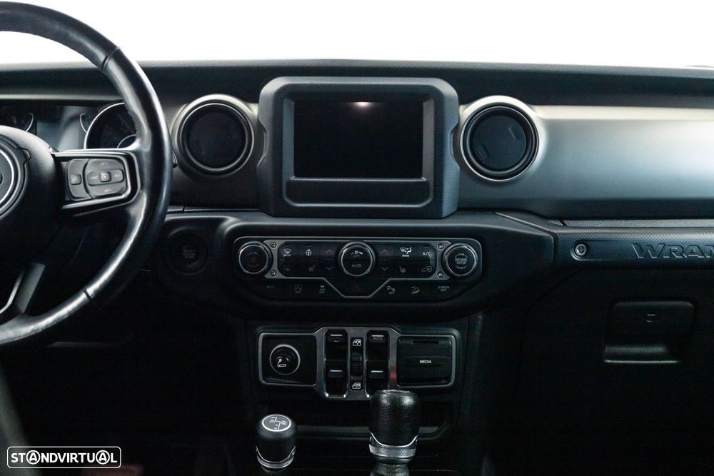 Jeep Wrangler Unlimited 2.2 CRD Sport AT - 35