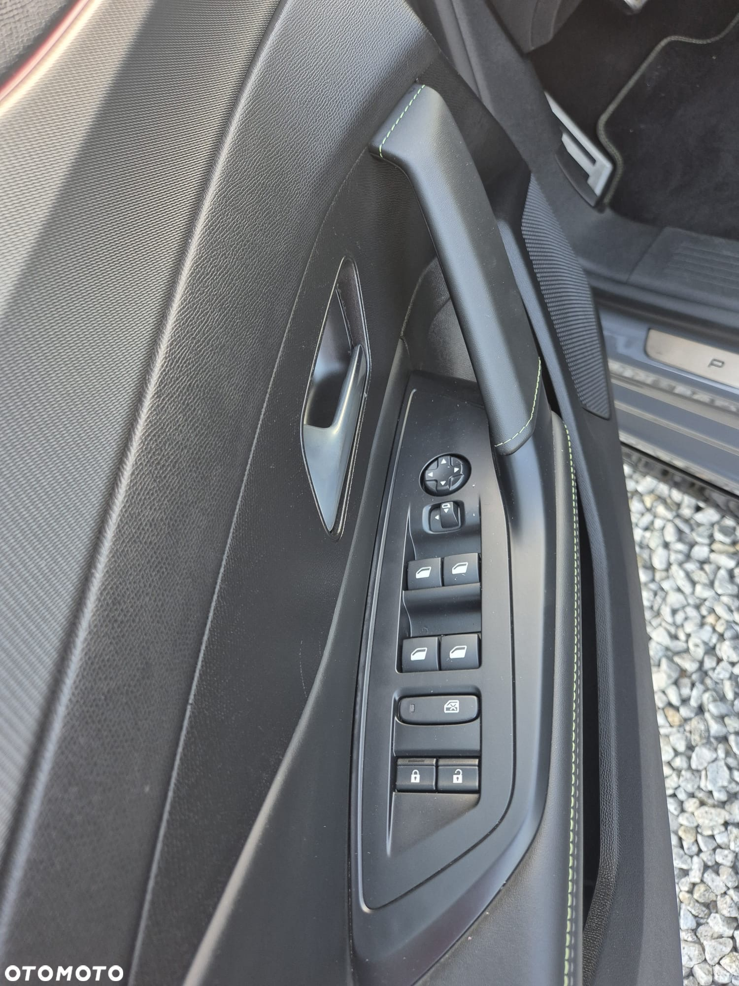 Peugeot 308 1.2 PureTech GT S&S EAT8 - 21