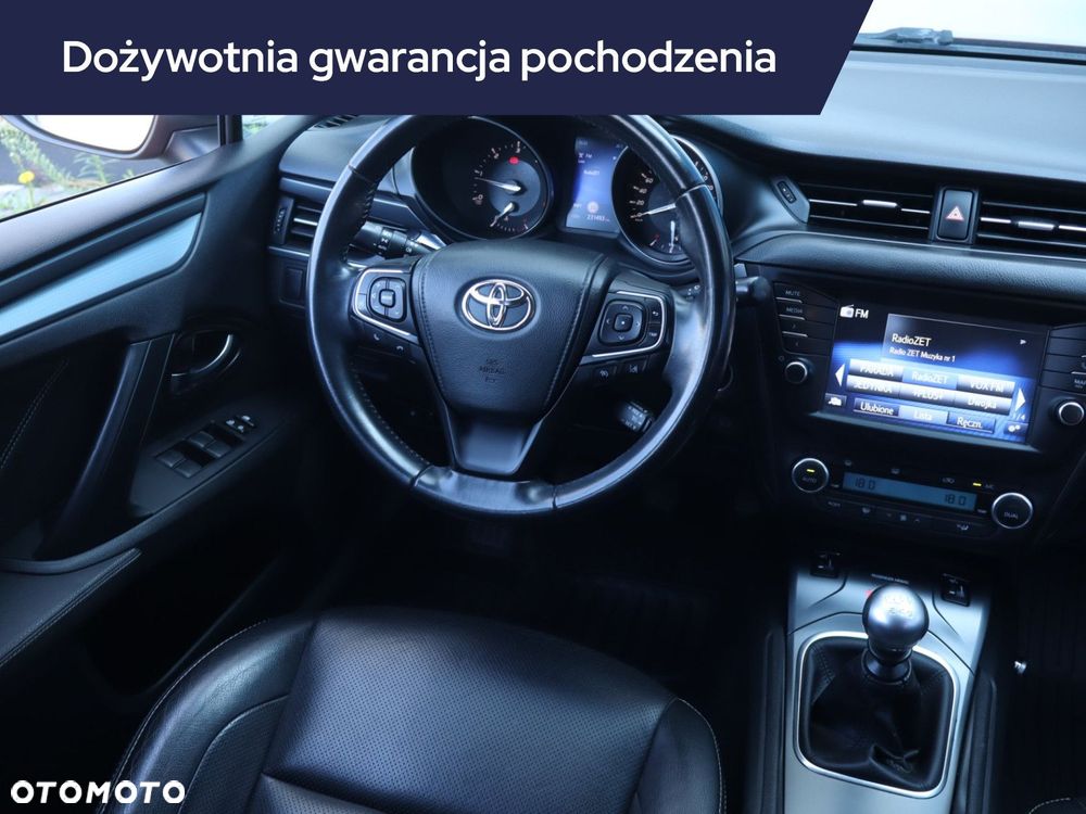 Toyota Avensis - 9