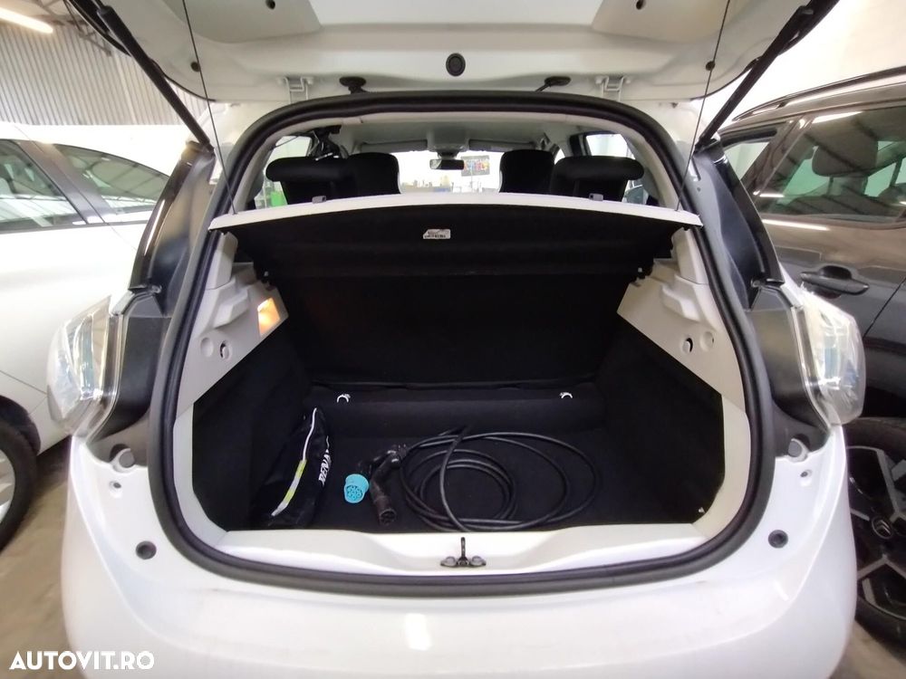 Renault ZOE - 6
