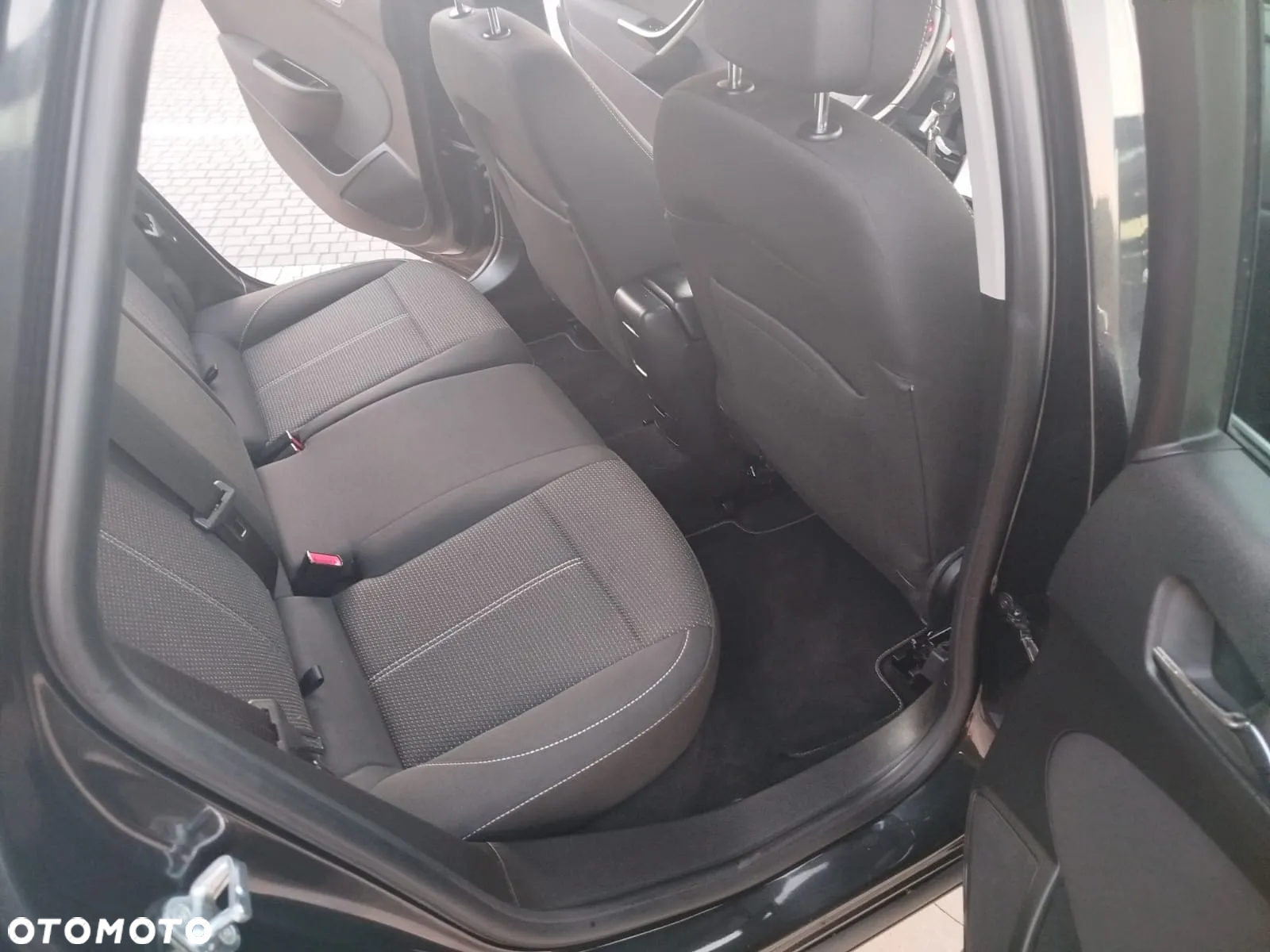 Opel Astra 1.7 CDTI DPF Active - 21