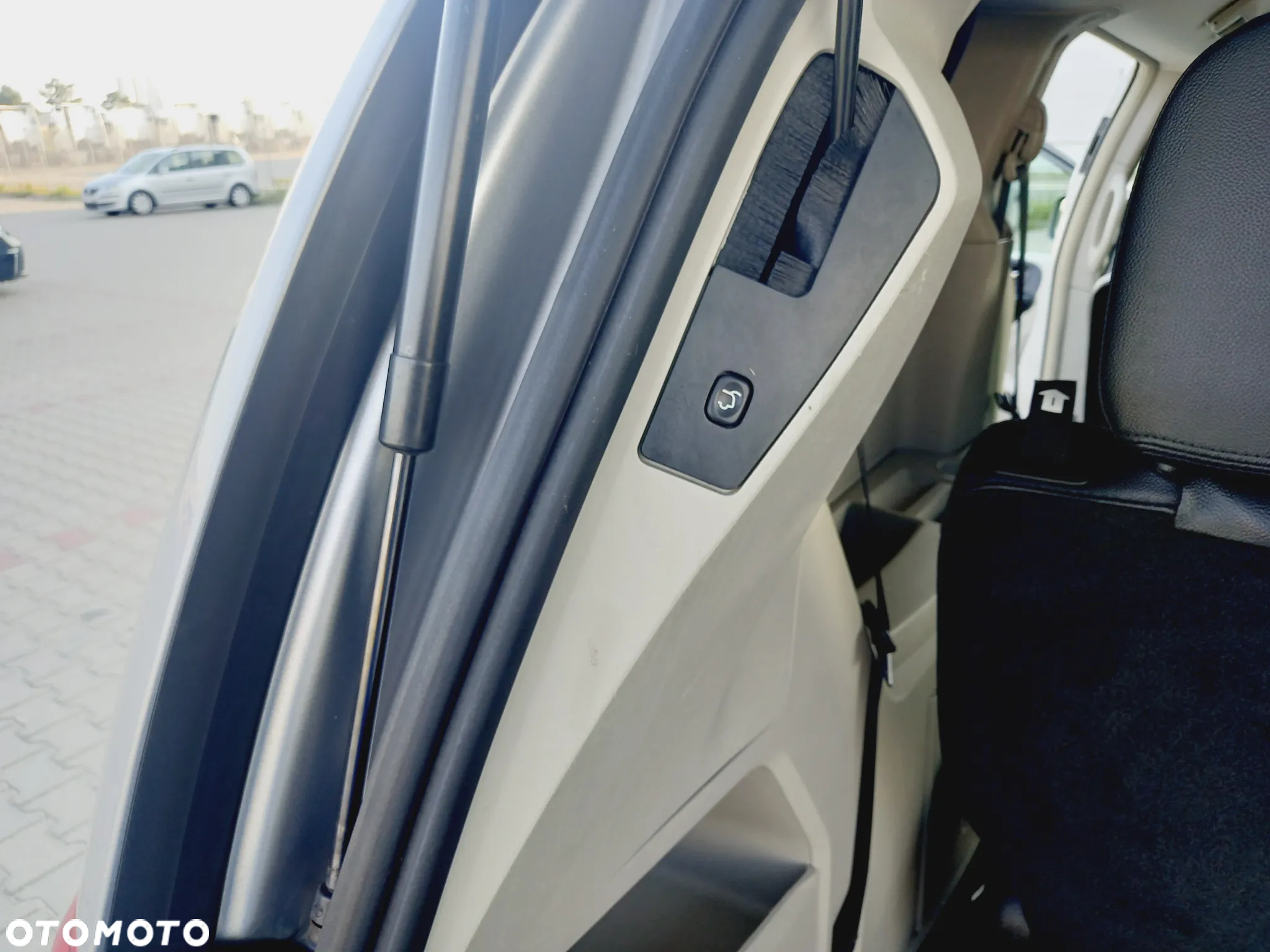 Chrysler Town & Country 3.6 Touring - 35