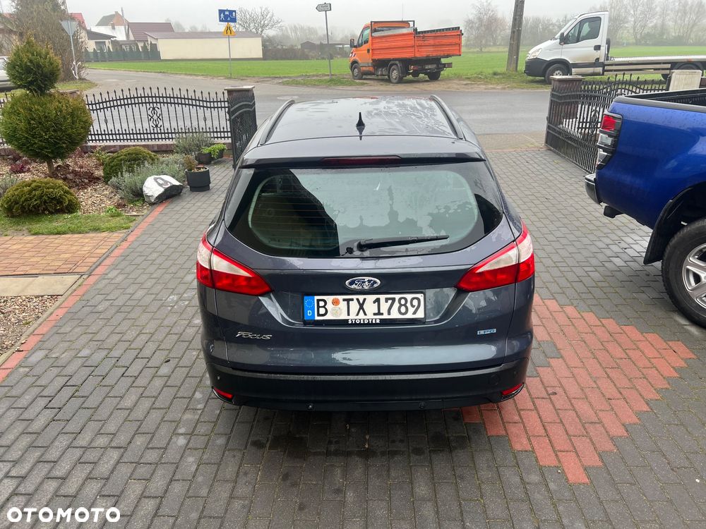 Ford Focus 1.6 SYNC Edition - 8