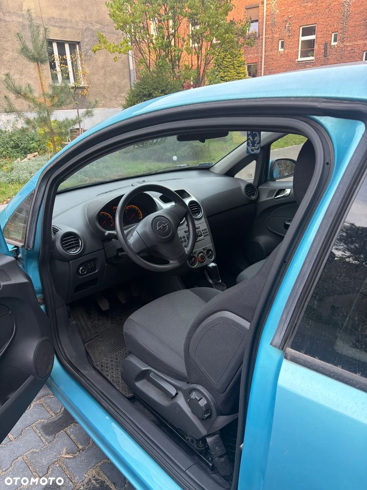 Opel Corsa - 4