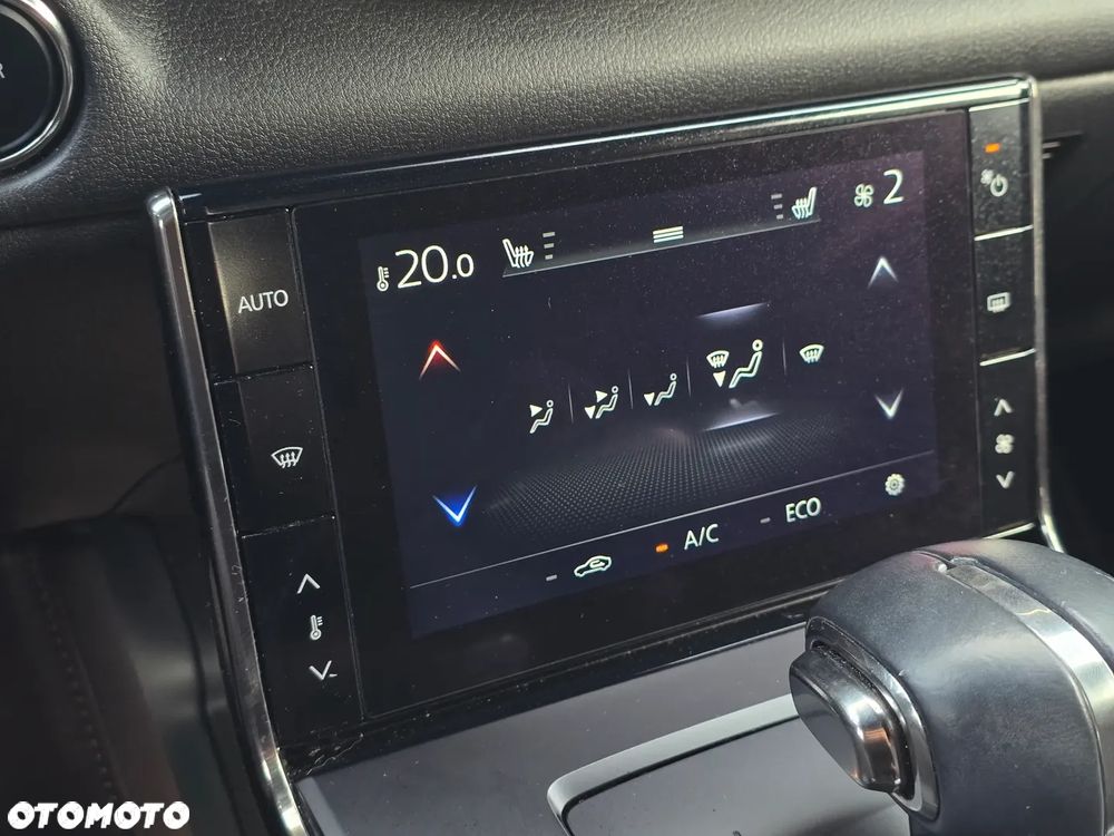 Mazda MX-30 e-SKYACTIV EXCLUSIVE-LINE - 29