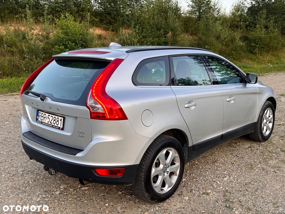 Volvo XC 60 D5 AWD Momentum - 5
