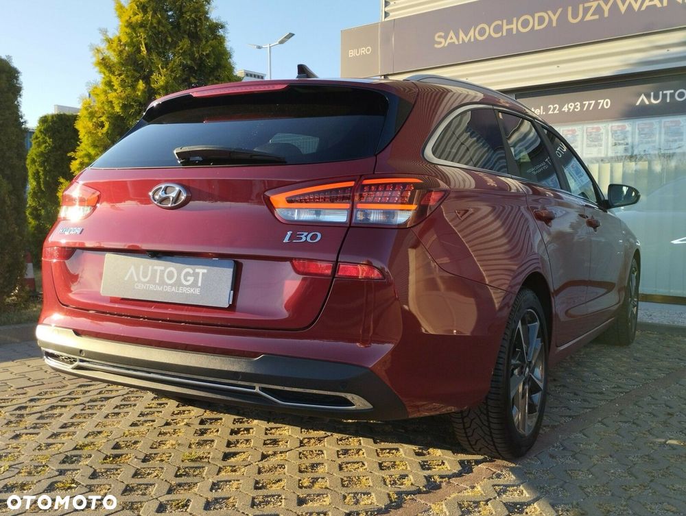 Hyundai i30 1.5 T-GDI 48V Executive DCT - 2