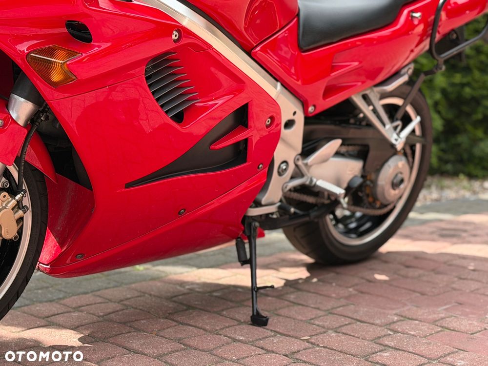 Honda VFR - 17