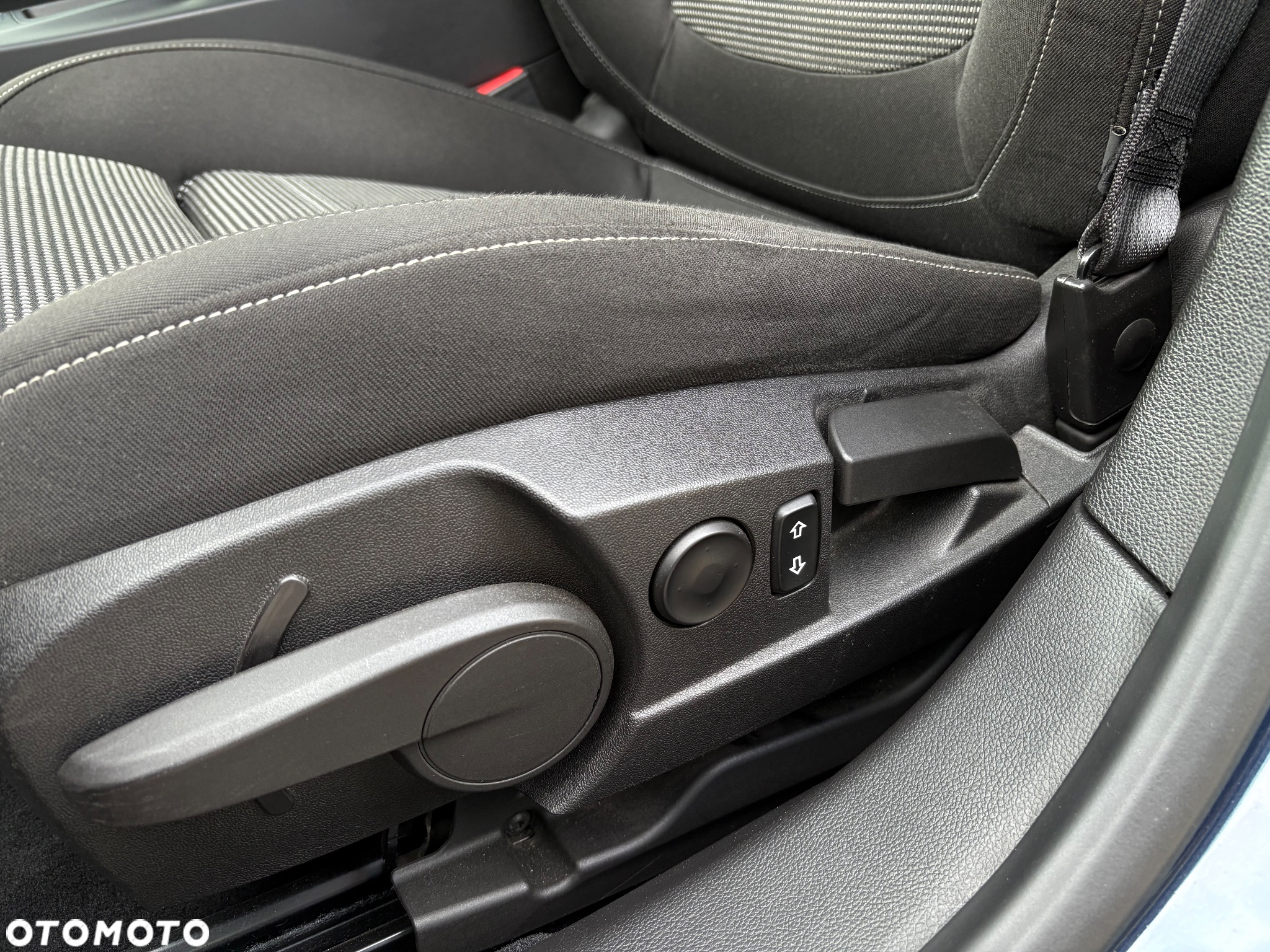 Opel Insignia - 21