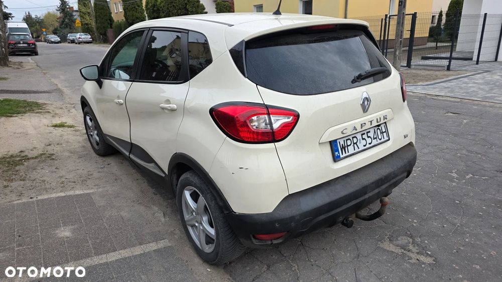 Renault Captur 1.2 TCe Helly Hansen EDC - 2