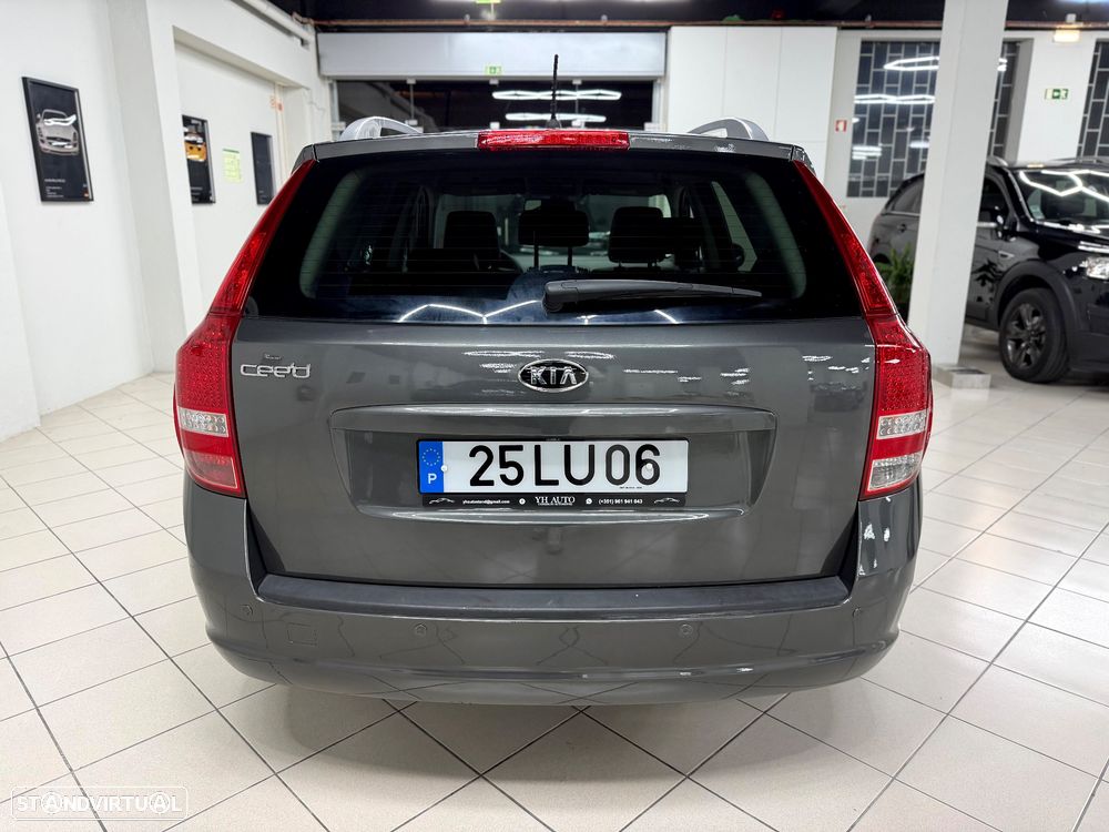 Kia Ceed SW 1.6 CRDi TX ISG - 6