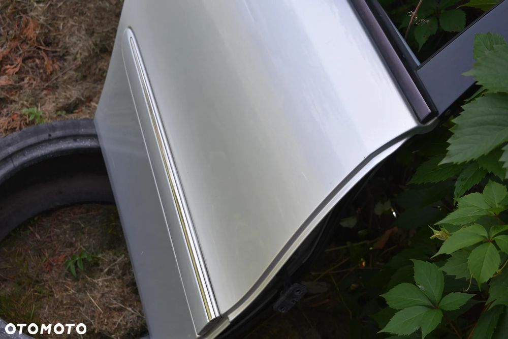 MERCEDES W211 KOMBI DRZWI TYLNE PRAWE TYŁ 775 ORYGINAŁ - 9