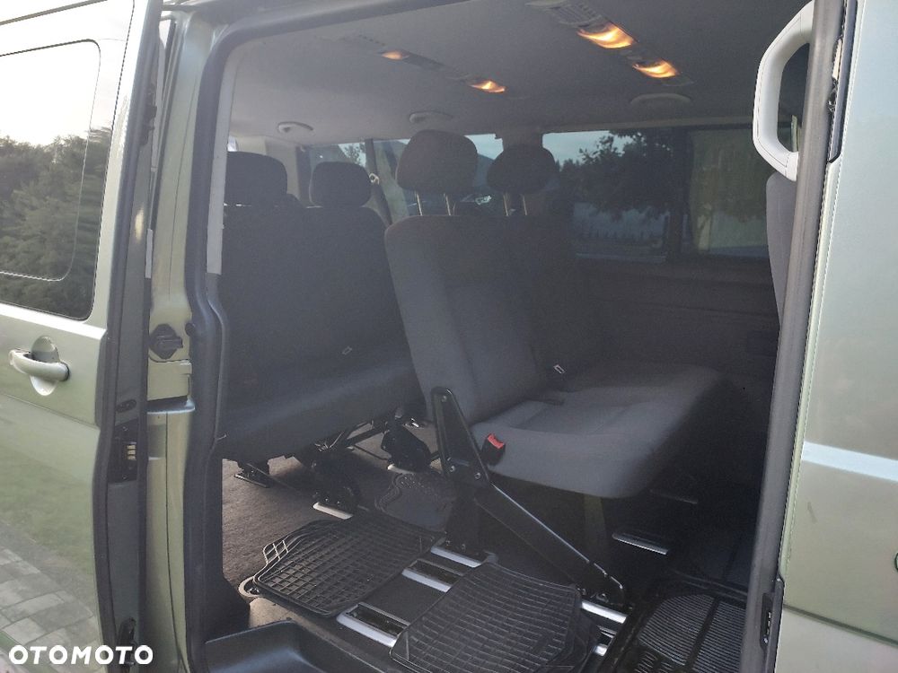 Volkswagen Transporter - 8