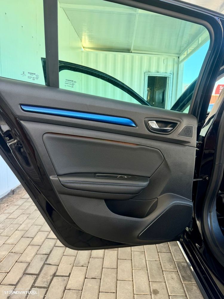 Renault Mégane Sport Tourer - 33