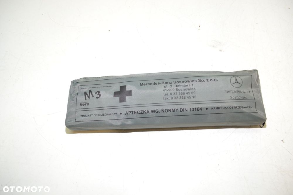 MERCEDES ACTROS MP4 APTECZKA PIERWSZEJ POMOCY TRÓJKĄT KAMIZELKA - 1