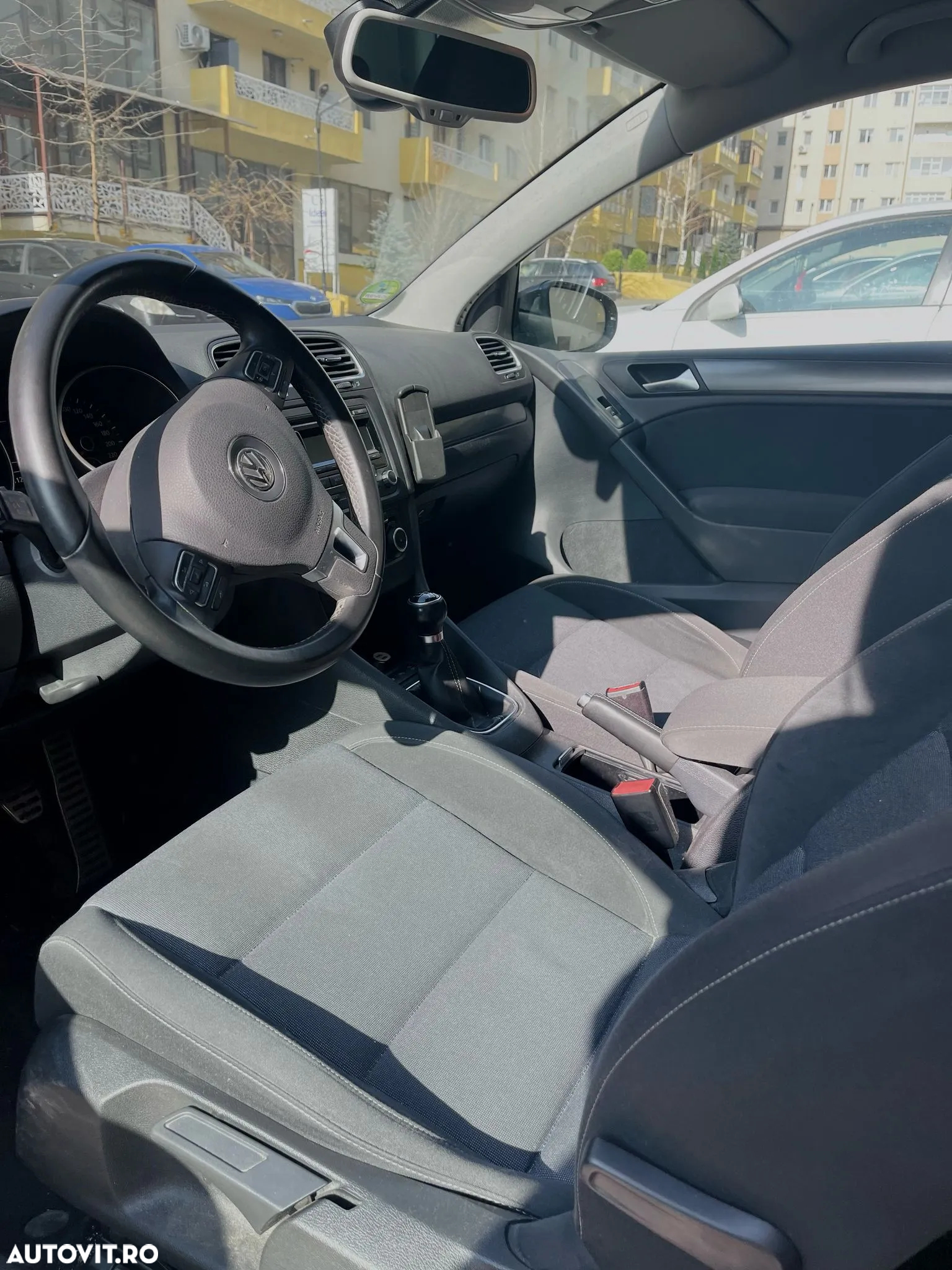 Volkswagen Golf - 5