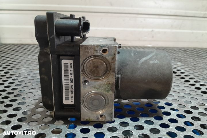 Pompa ABS 0265950300 / 0265234138 / 8200344607 0265950300 / 026523413 - 3