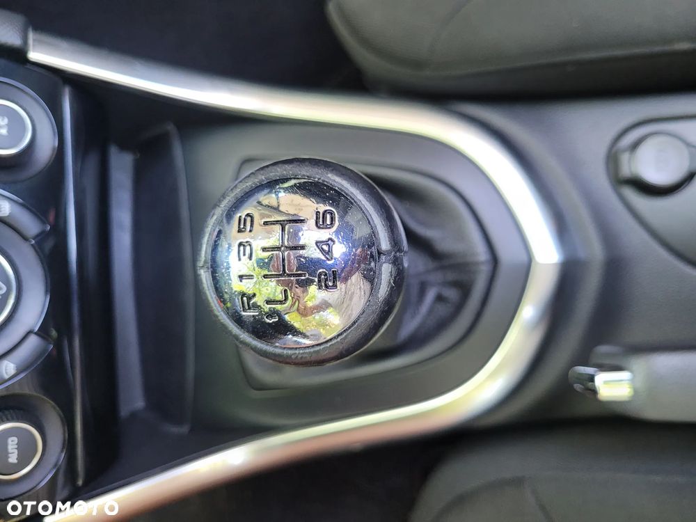 Peugeot 308 CC HDi FAP 110 Premium - 14