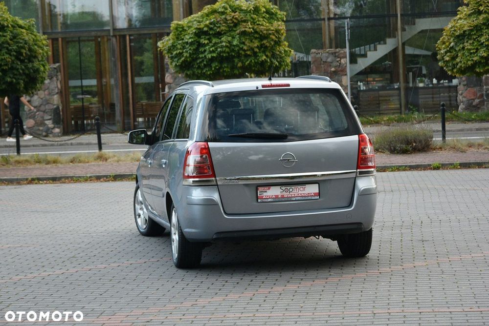 Opel Zafira - 19