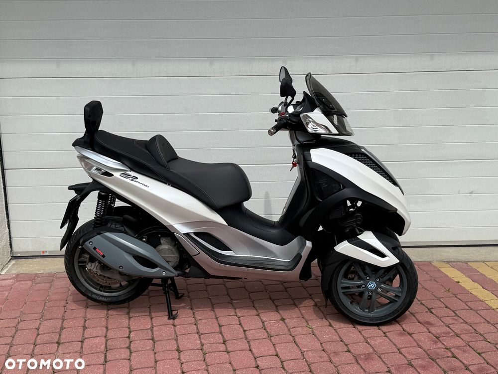 Piaggio MP-3 - 14