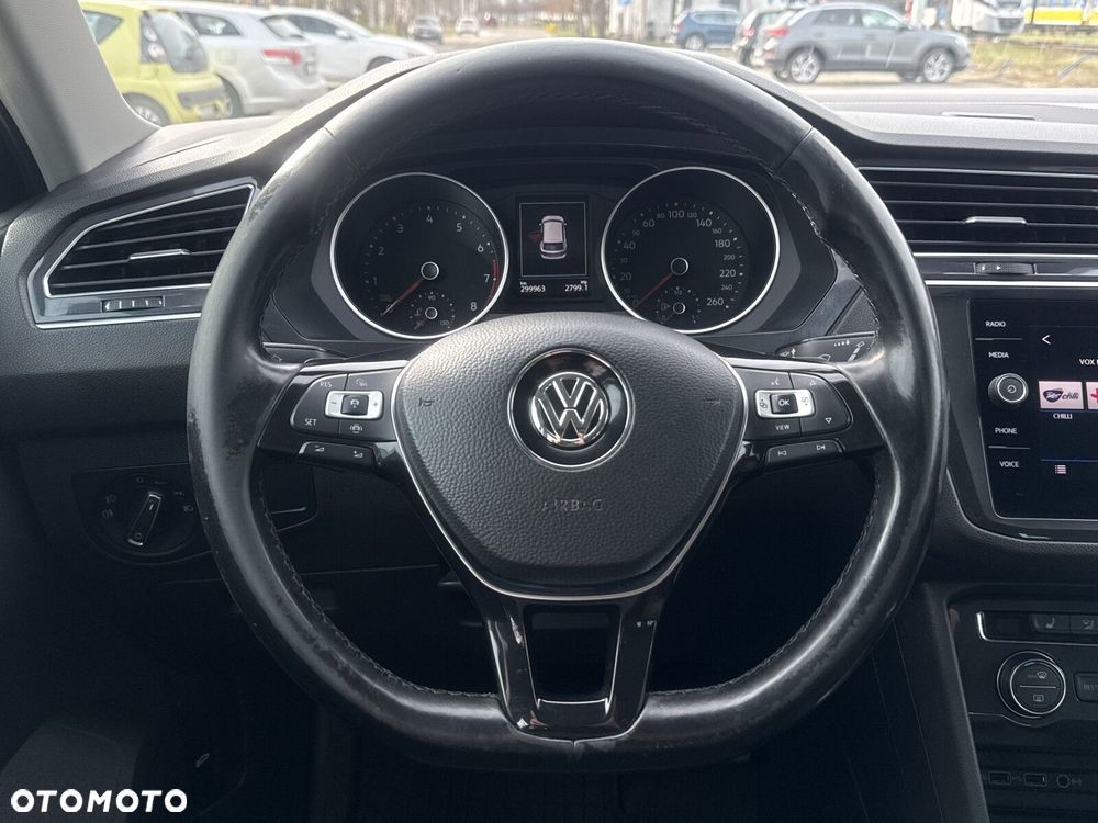 Volkswagen Tiguan - 17