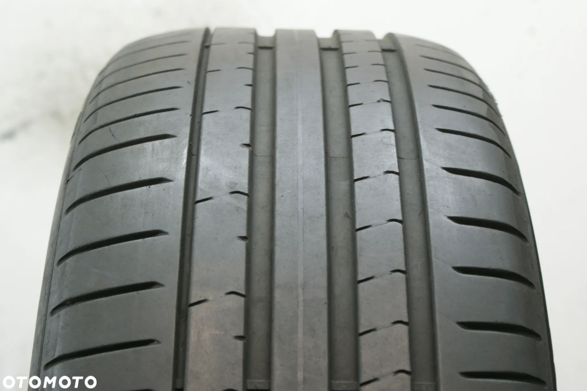 235/50R19 PIRELLI P ZERO PZ4 , 5,1mm 2022r B1520 - 1