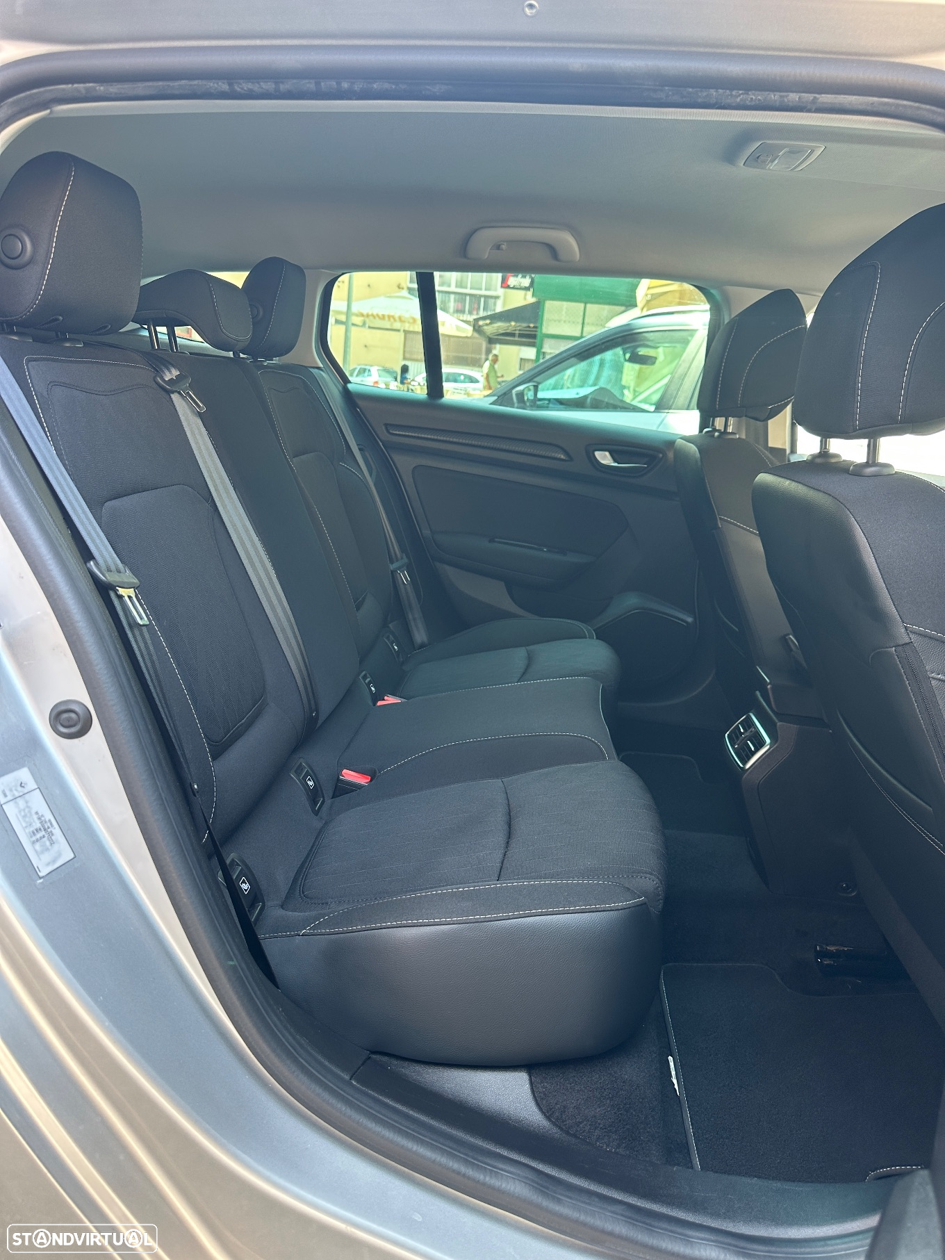 Renault Mégane Sport Tourer 1.5 Blue dCi Limited - 17