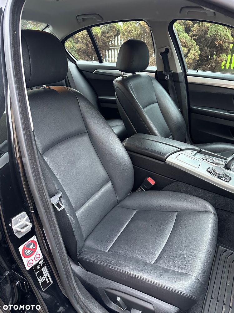 BMW Seria 5 520d xDrive Luxury Line - 16