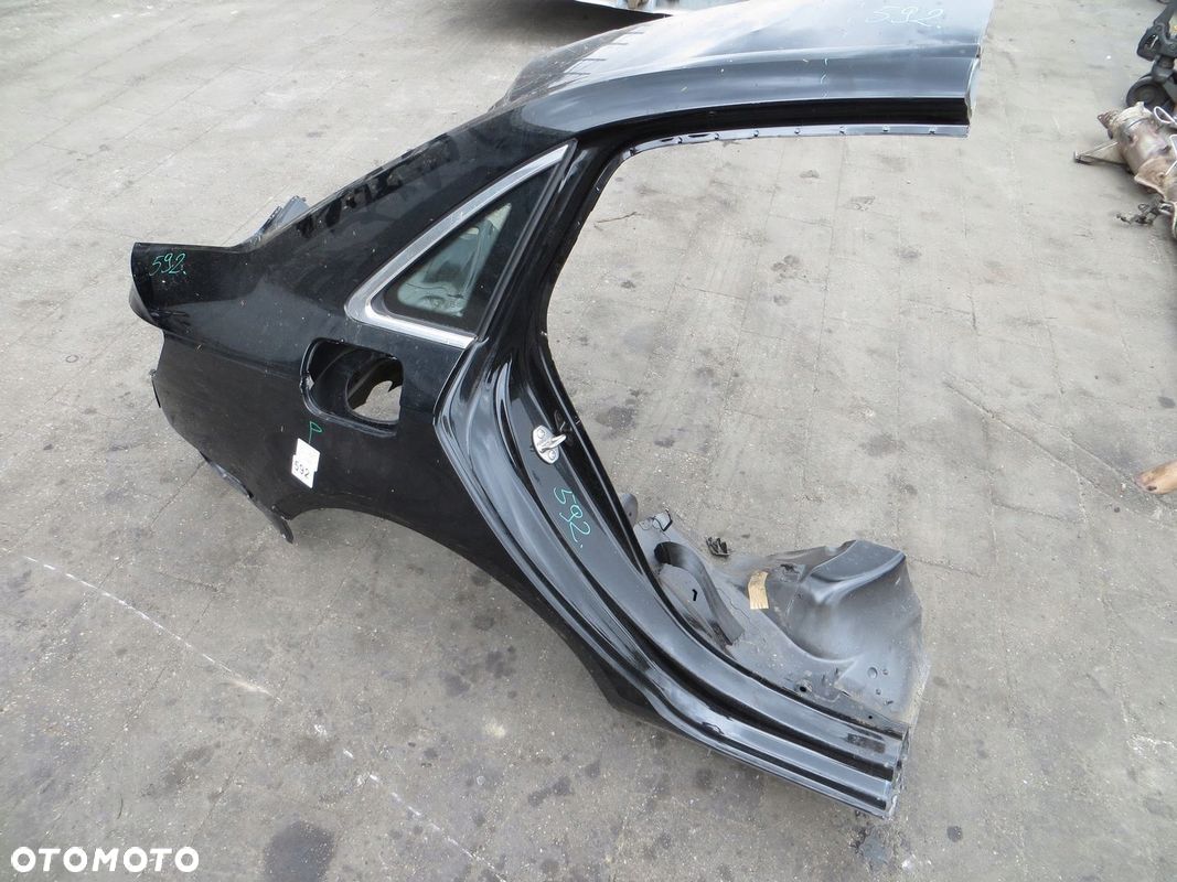 AUDI A4 B9 SEDAN BŁOTNIK ĆWIARTKA PRAWA TYŁ TYLNA 14- - 1