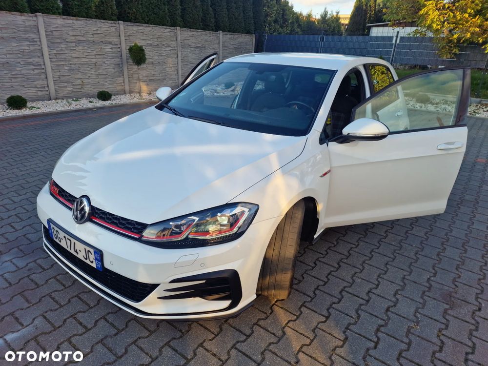Volkswagen Golf GTI 2.0 TSI OPF DSG Performance - 3